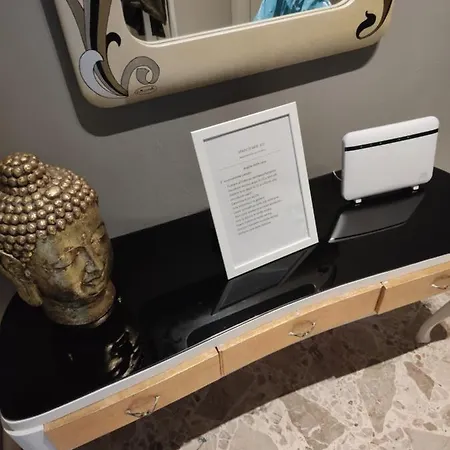 Urban Art Space - Three -near The Center And Train Station Lejlighed